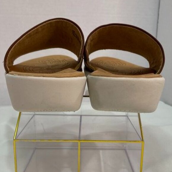 b.ø.c. by Born Tan Brown Slide Sandals Comfort Footbed Women’s 7M - Picture 6 of 10